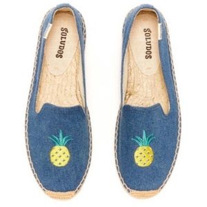 NEW never worn Soludos Pineapple Smoking slipper